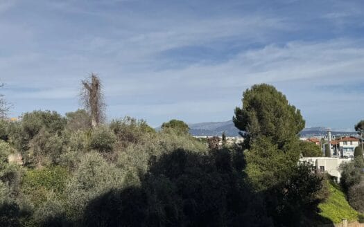 Saint-Laurent-du-Var – Studio neuf Proche mer