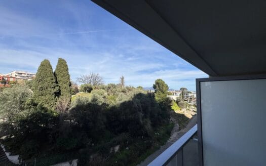 Saint-Laurent-du-Var – Studio neuf Proche mer