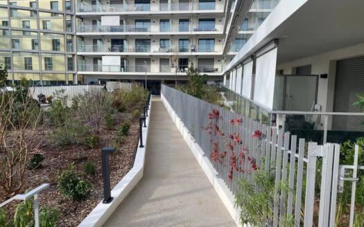 Saint-Laurent-du-Var – Studio neuf Proche mer